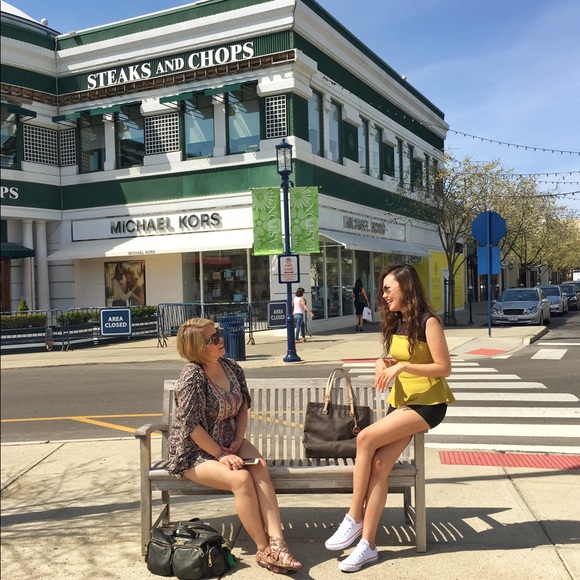 Meet your Posher, Princess - Picture 6 of 8